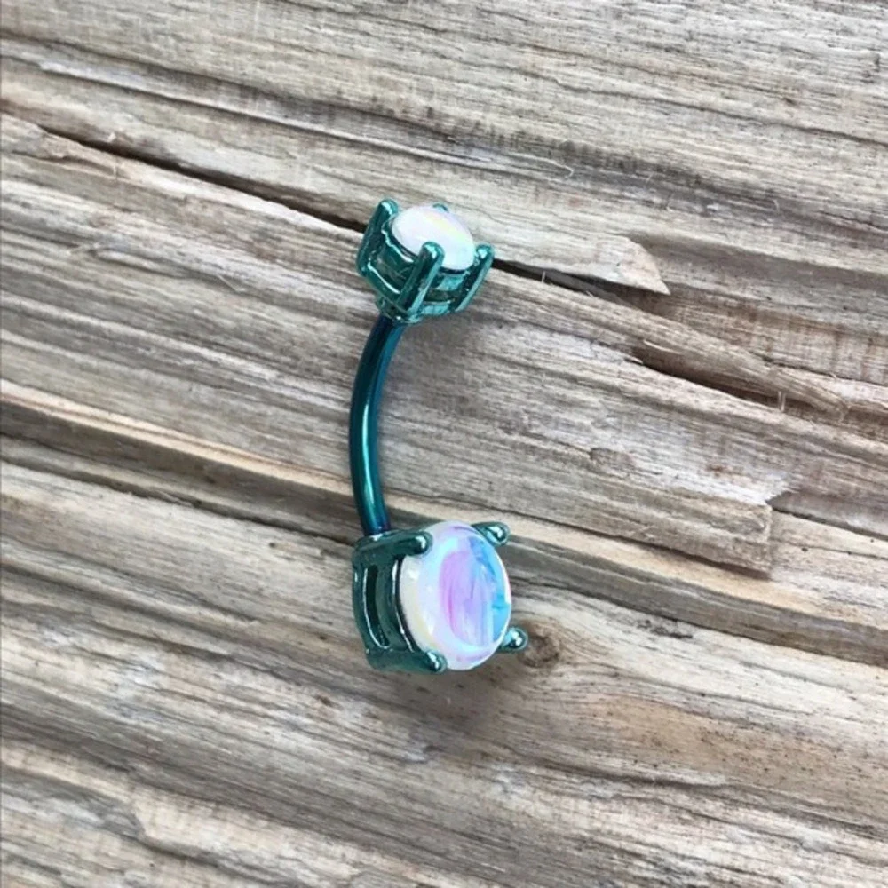 Teal Illuminating Prong Belly‎ Button Ring